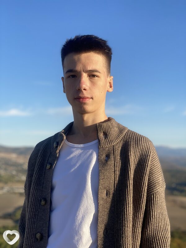 Антон, 20, Симферополе — анкета №3881767