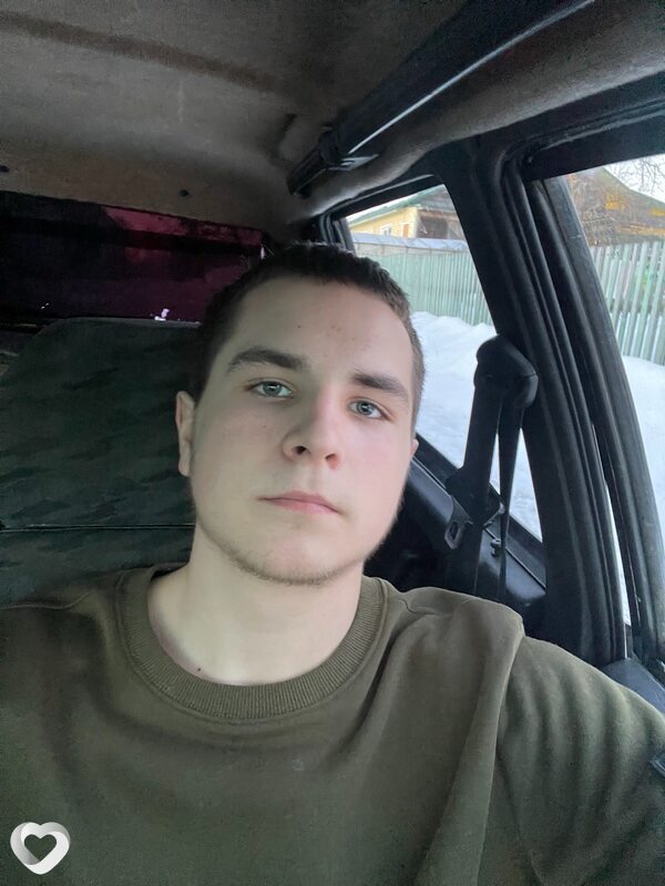 Серега, 21, Москве — анкета №3882571
