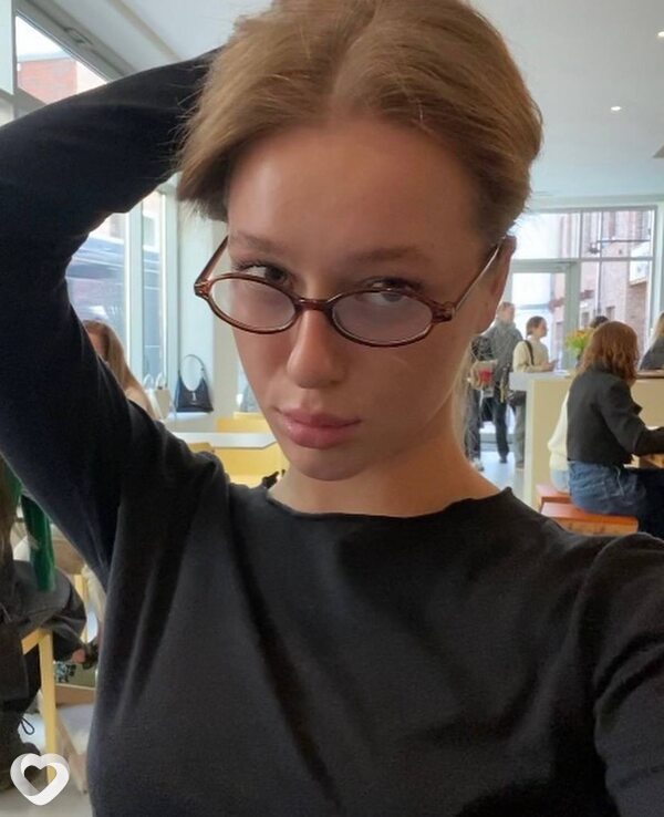Алиса, 22, Железногорске — анкета №3882707