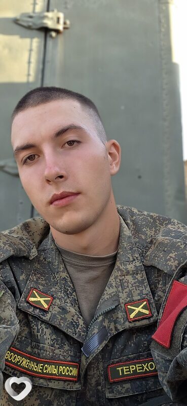 Анатолий, 21, Уссурийске — анкета №3884577