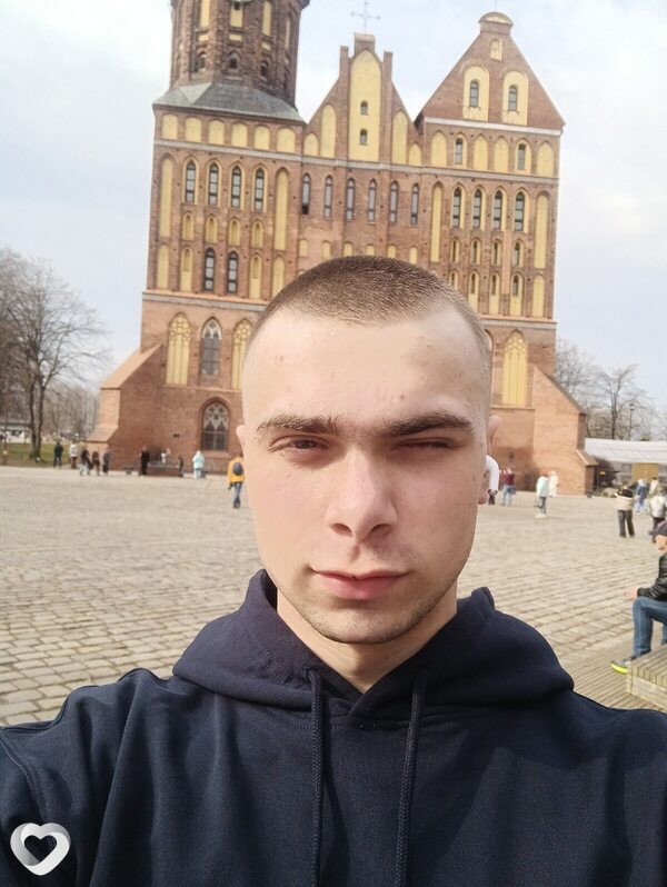 Андрей, 19, Калининграде — анкета №3884714
