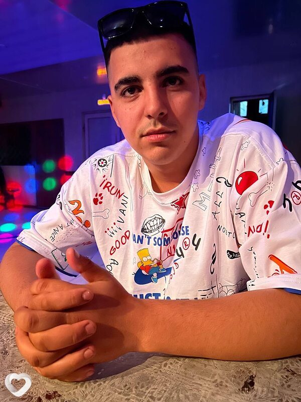 Илья, 21, Иванове — анкета №3884939
