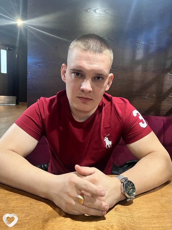 Виталий, 26, Киселевске — анкета №3885385