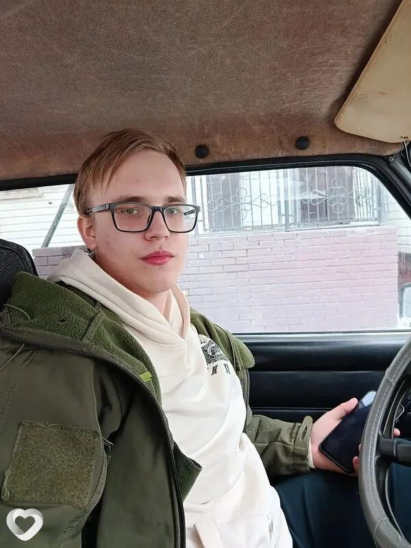 Данил, 18, Новоалтайске — анкета №3886235