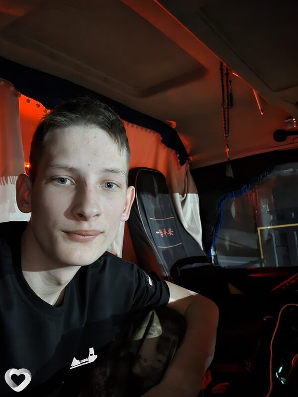 Дмитрий, 18, Верхней Пышме — анкета №3886413