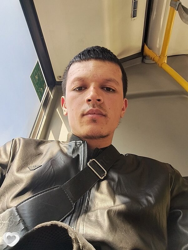 Жонибек, 21, Москве — анкета №3887257