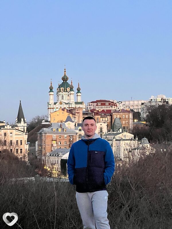 Дмитро, 28, Киеве — анкета №3887562
