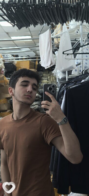 Сайфуллах, 19, Красноярске — анкета №3888278