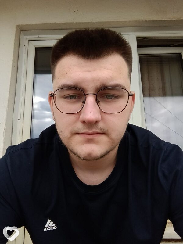 Михаил, 22, Красноярске — анкета №3889764