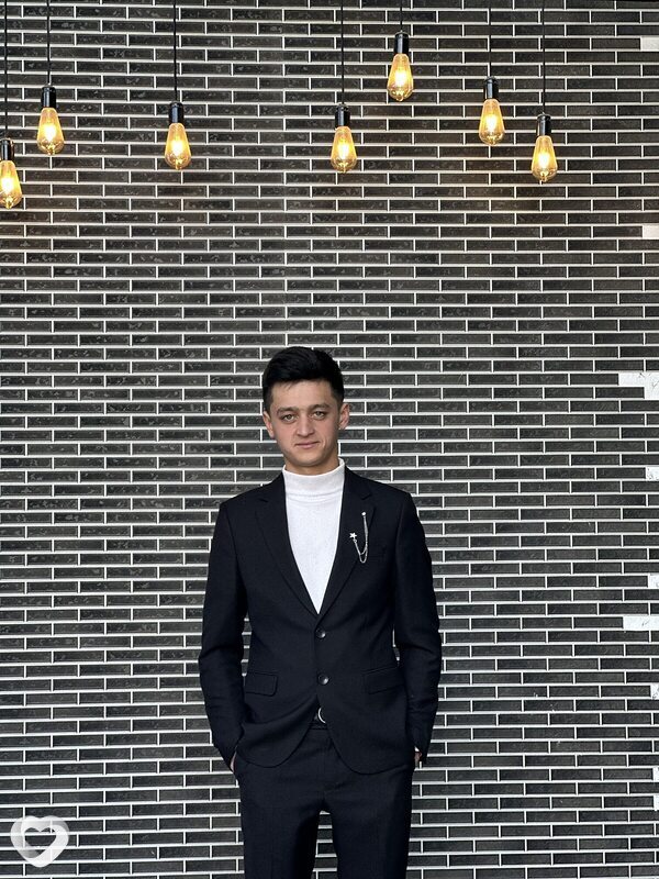 Фируз, 21, Якутске — анкета №3889358