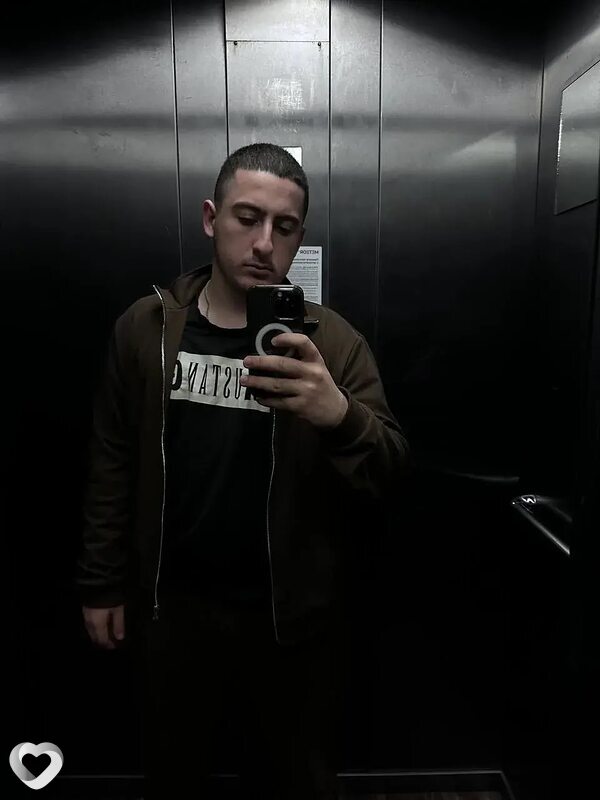 Артем, 23, Сочи — анкета №3889423