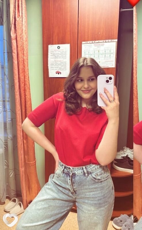Ульяна, 18, Пинске — анкета №3889785