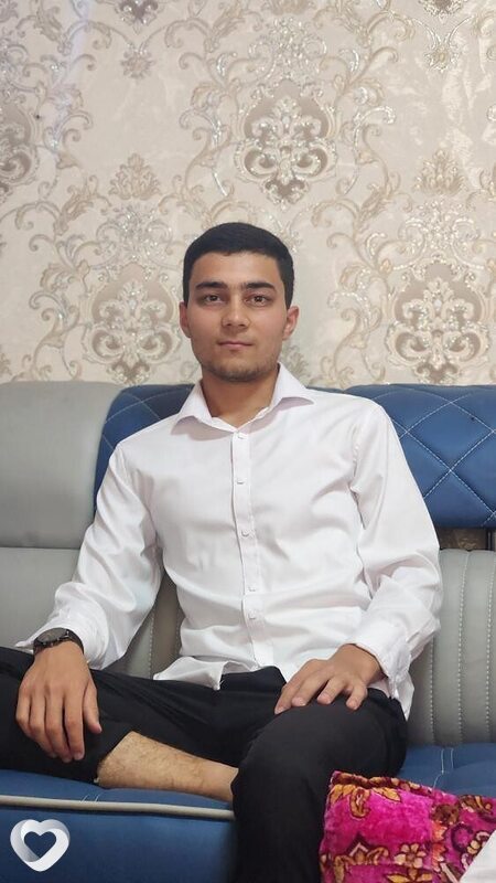 Аббос, 21, Ижевске — анкета №3889973