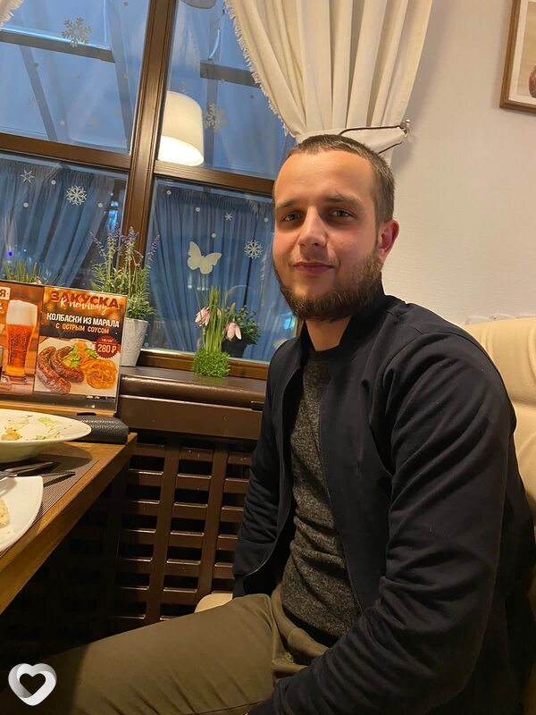 Максим, 28, Бийске — анкета №3890126