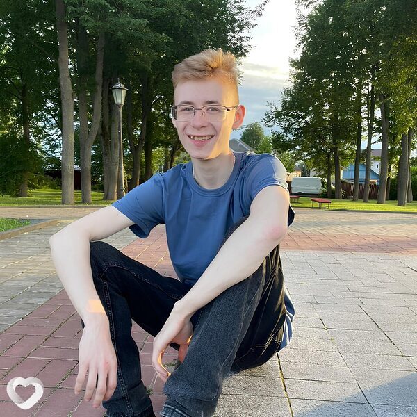 Александр, 21, Пскове — анкета №3890373