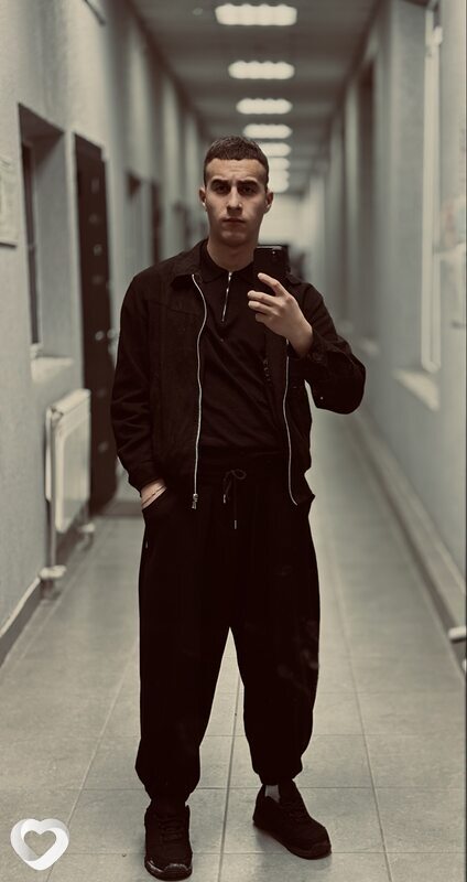 Егор, 19, Курчатове — анкета №3890704