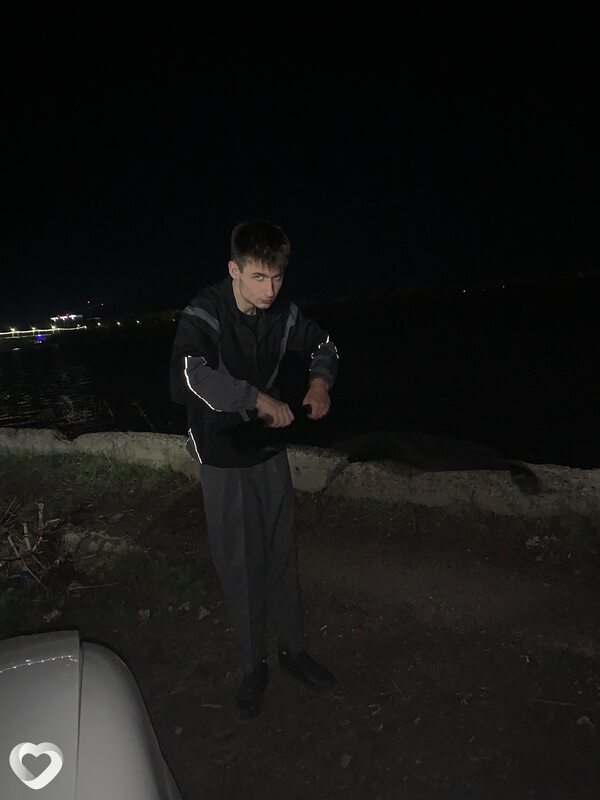 Максим, 23, Кирове — анкета №3891222