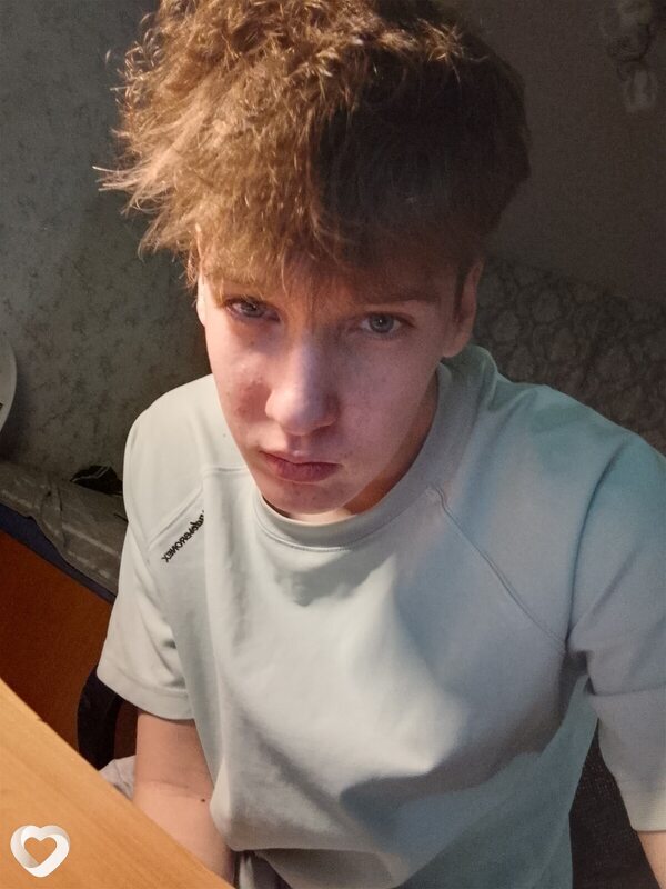 Михаил, 19, Кемерове — анкета №3891342
