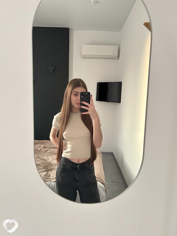 Карина, 20, Ижевске — анкета №3892735