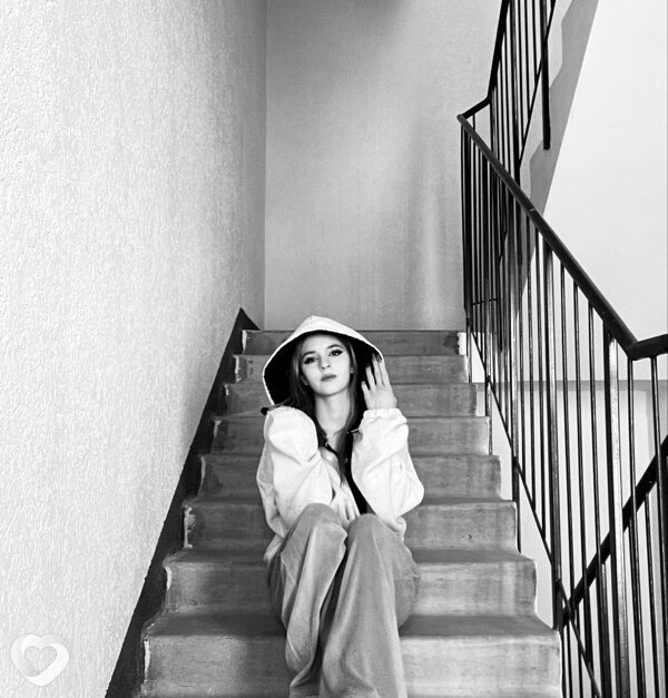 Карина, 19, Новосибирске — анкета №3892935