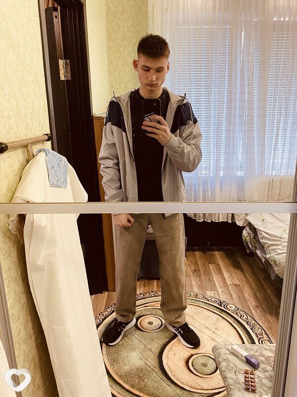 Максим, 20, Кривое Роге — анкета №3895279