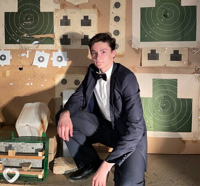 Дамир, 21, Ульяновске — анкета №3895405