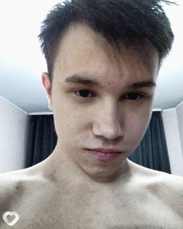 Артëм, 19, Екатеринбурге — анкета №3896556