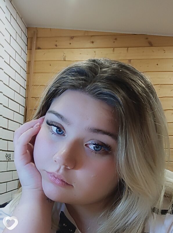 Лера, 20, Новомосковске — анкета №3896414