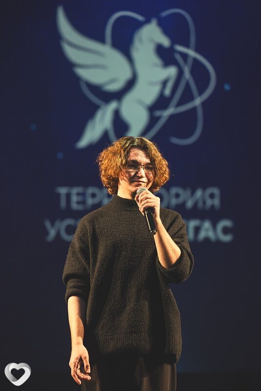 Лёша, 18, Санкт-Петербурге — анкета №3897174