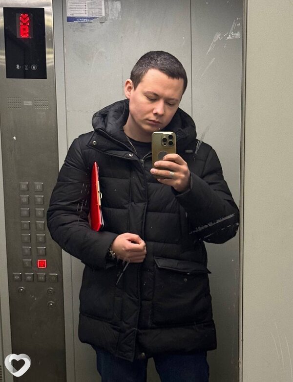 Илья, 24, Иванове — анкета №3897289