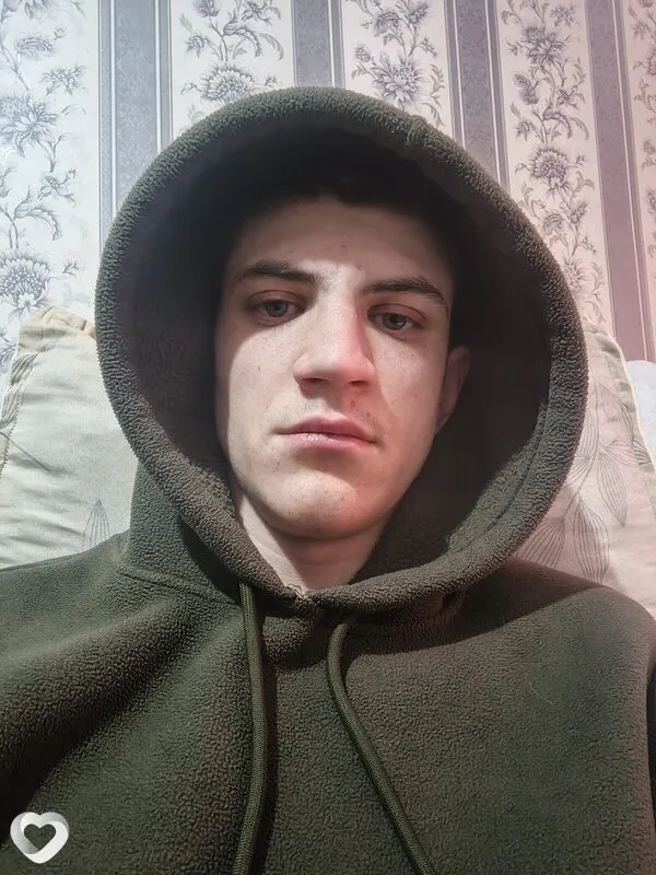 Денис, 20, Москве — анкета №3898025