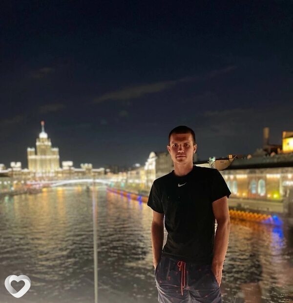 Женя, Москва