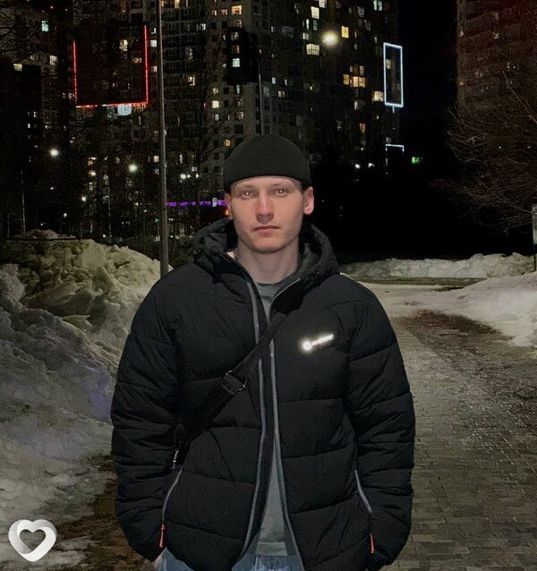 Александр, 22, Нижневартовске — анкета №3898985
