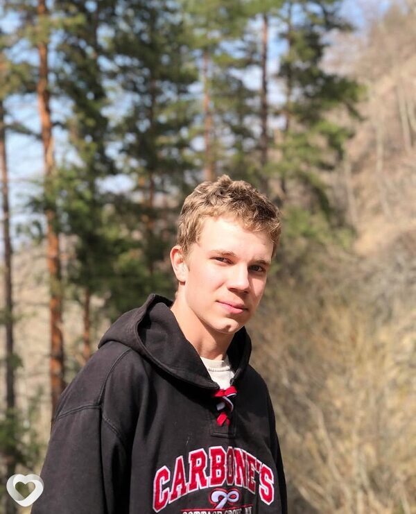 Михаил, 19, Алматы — анкета №3899479