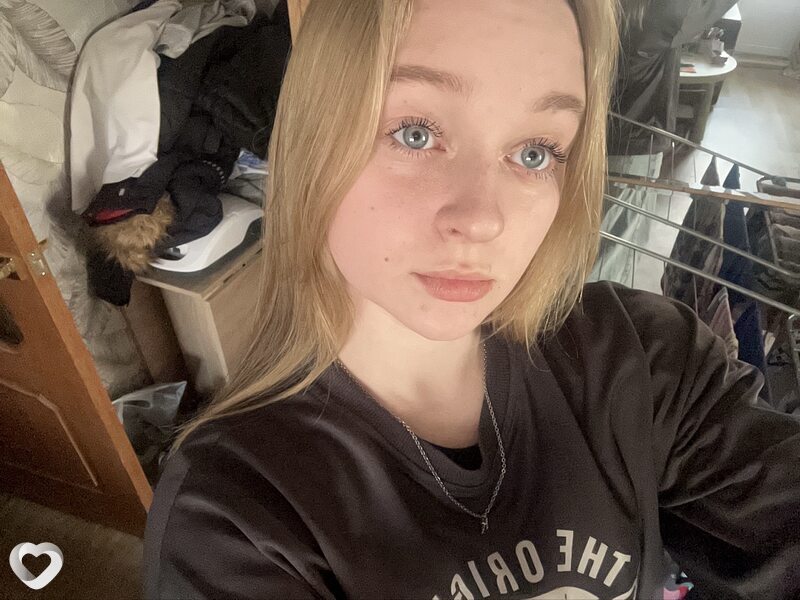 Кристина, 18, Великом Новгороде — анкета №3900272
