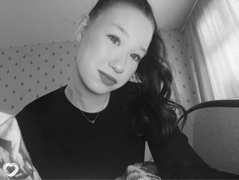Лиза, 20, Якутске — анкета №3901496