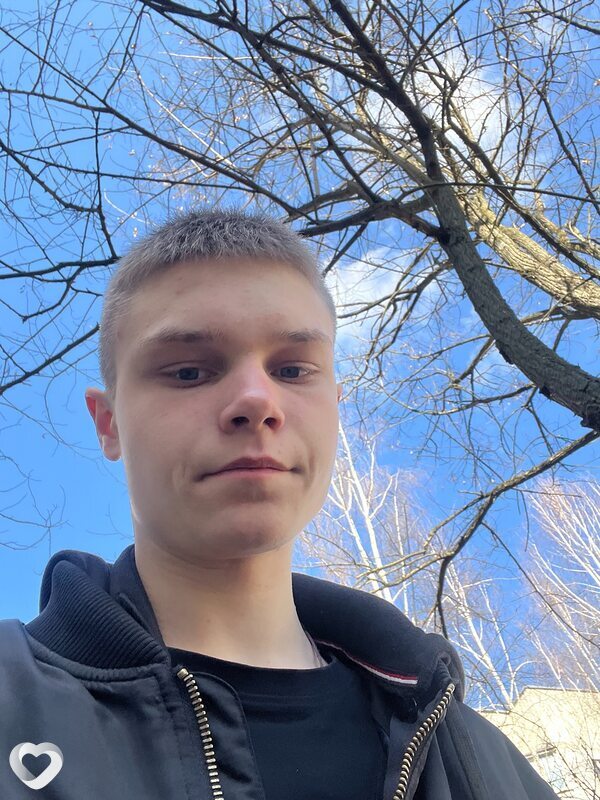 Олег, 18, Бобруйске — анкета №3903209