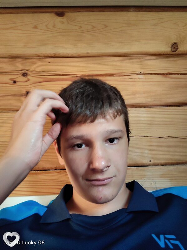 Захар, 18, Абакане — анкета №3903461