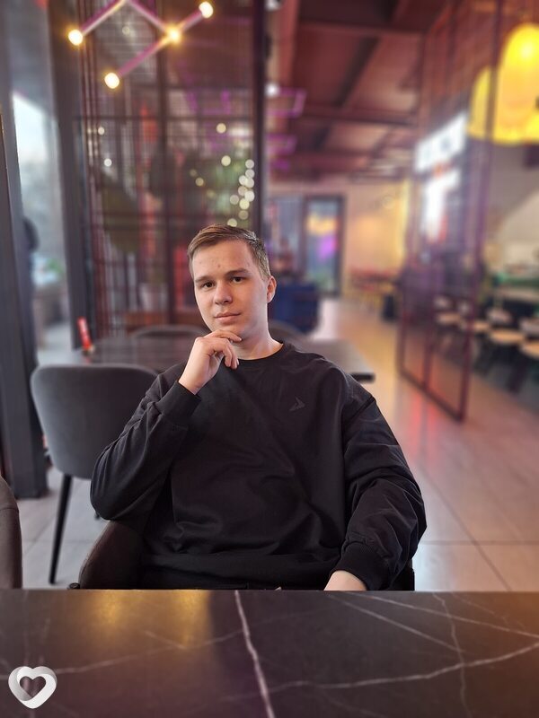 Кирилл, 23, Волжском — анкета №3903280