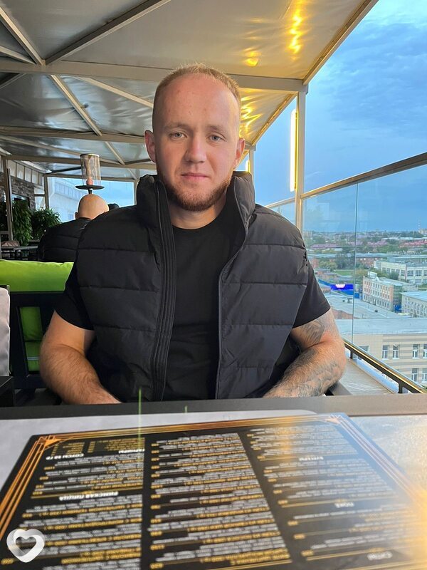 Максим, 26, Омске — анкета №3903412