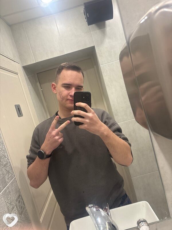 Виктор, 22, Астрахани — анкета №3903569