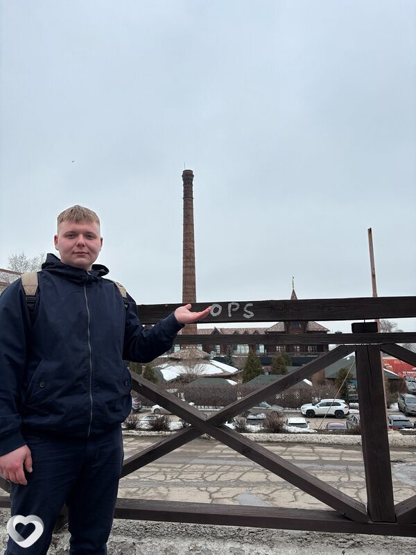 Максим, 22, Москве — анкета №3904029