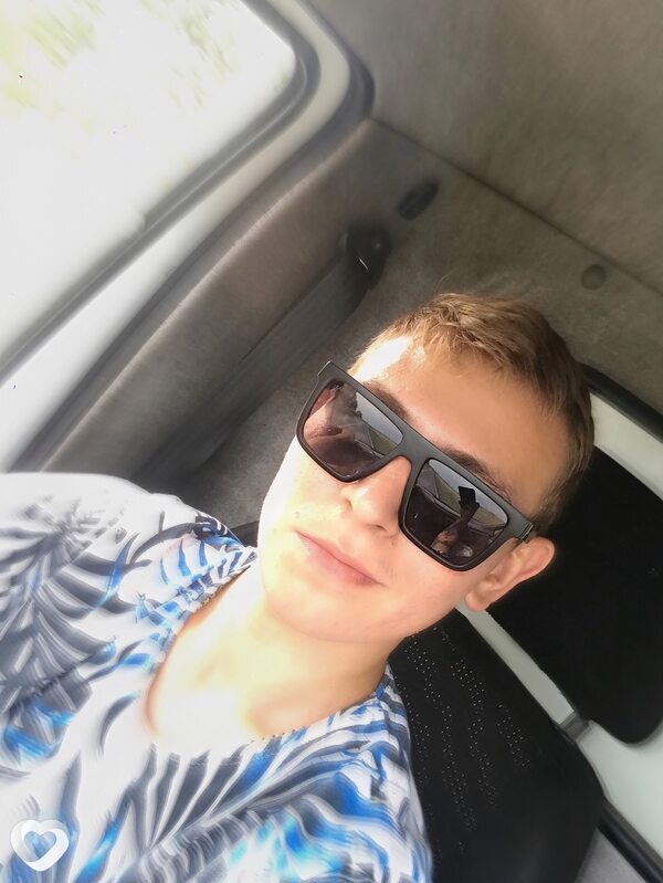 Артём, 29, Макеевке — анкета №3905272