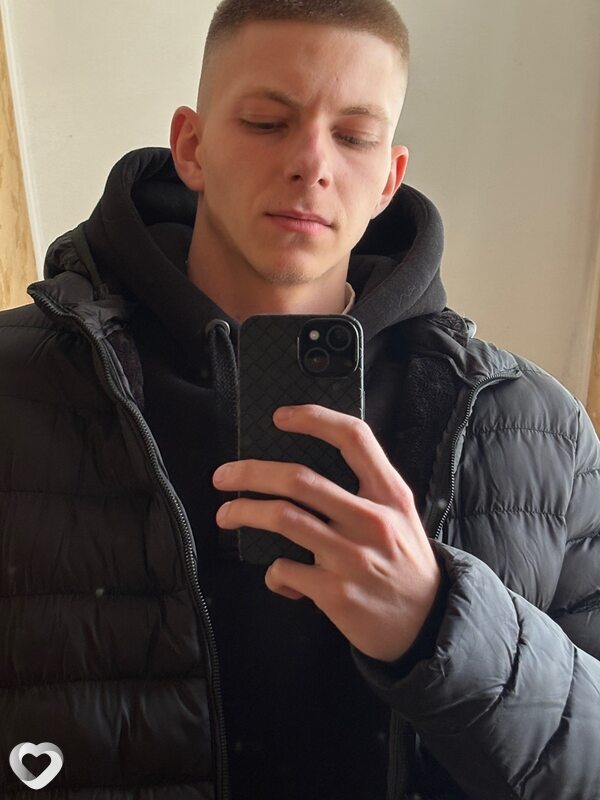 Илья, 27, Воронеже — анкета №3906671