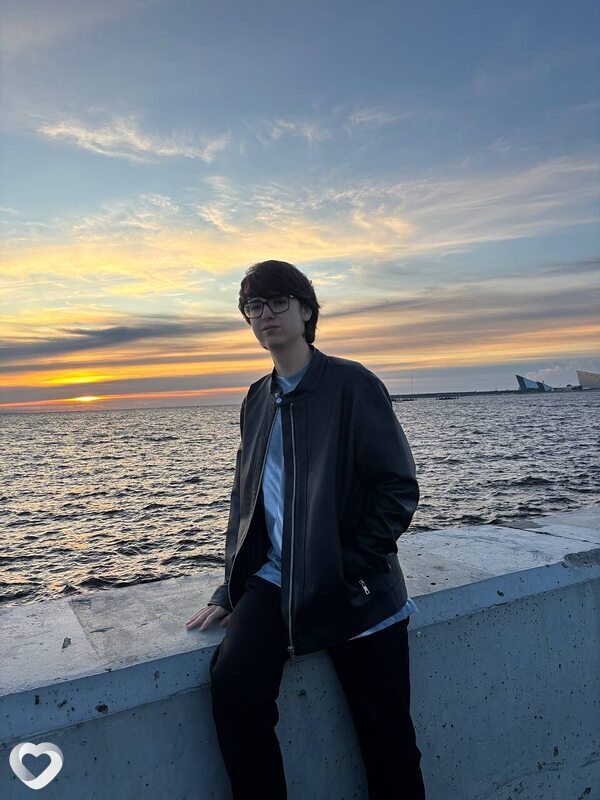 Азат, 18, Санкт-Петербурге — анкета №3906778