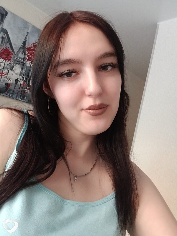 Юлия, 19, Топках — анкета №3906933