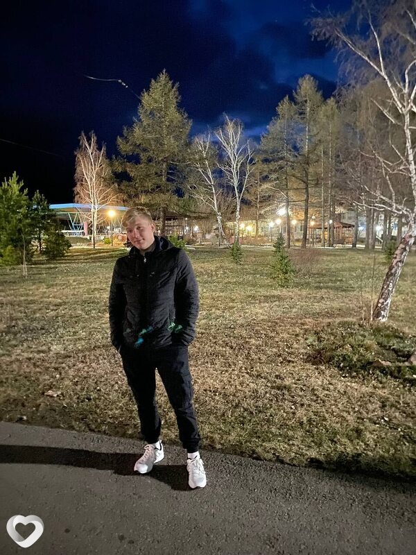 Евгений, 22, Магнитогорске — анкета №3907987