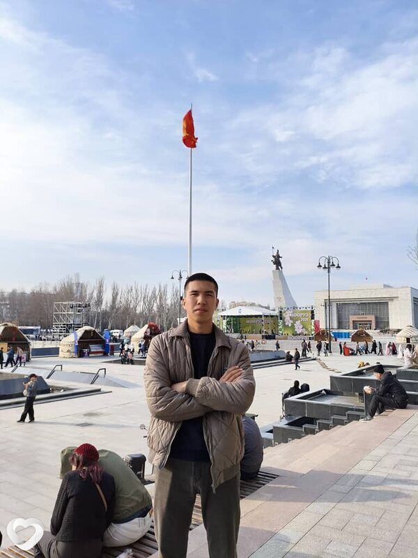 Azamat, 20, Бишкек — анкета №3908674