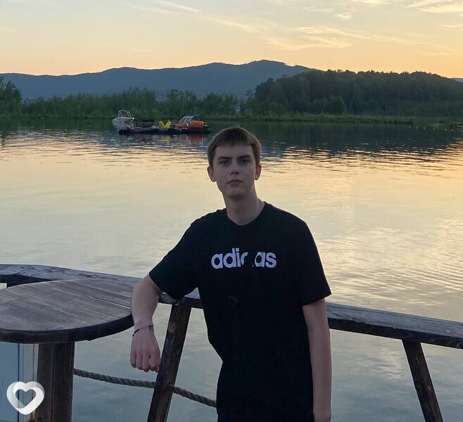 Евгений, 20, Златоусте — анкета №3908644