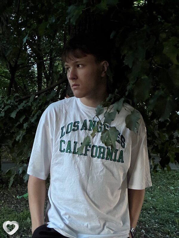 Сергей, 19, Железногорске — анкета №3908731